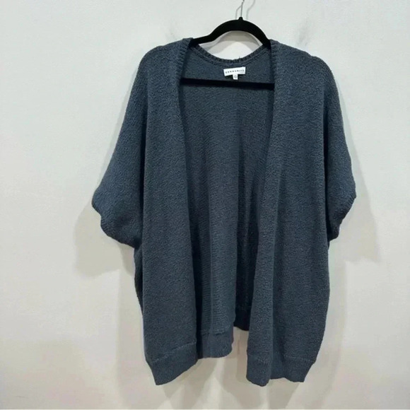 Aritzia Community lonic Cape Oversized Knitted Cardigan XS - Picture 3 of 10
